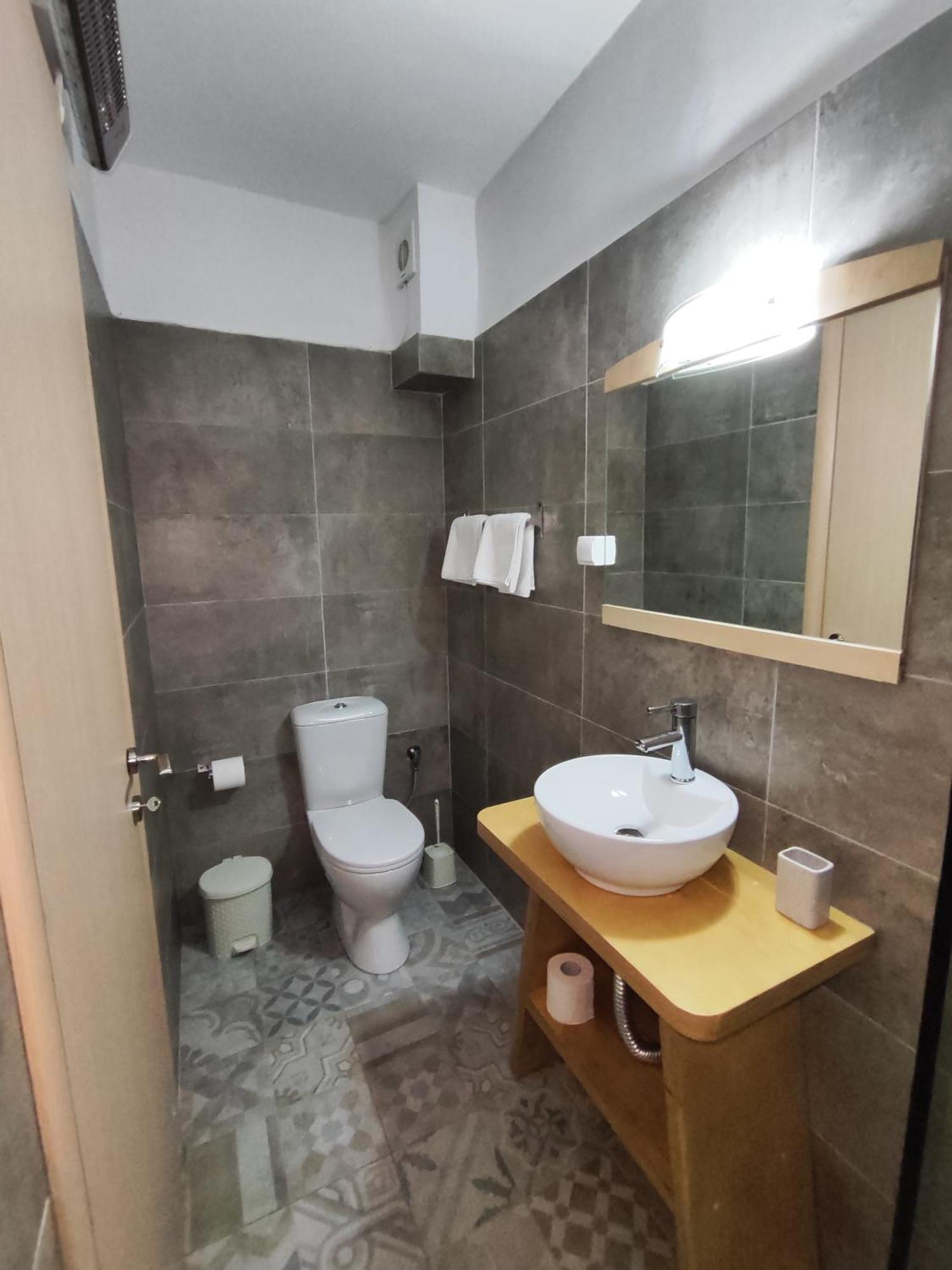 Thea Monastiraki Bed & Breakfast エクステリア 写真